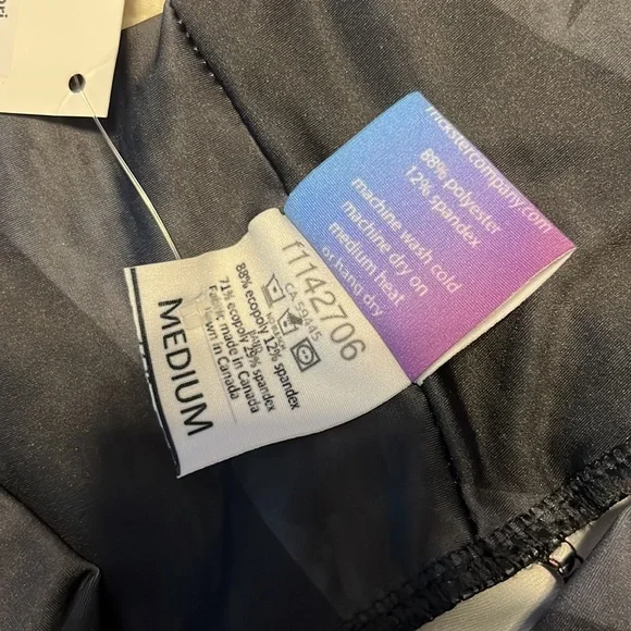 Trickster Company Black Bear Capri Leggings. Size Medium. NWT! - Picture 8 of 9